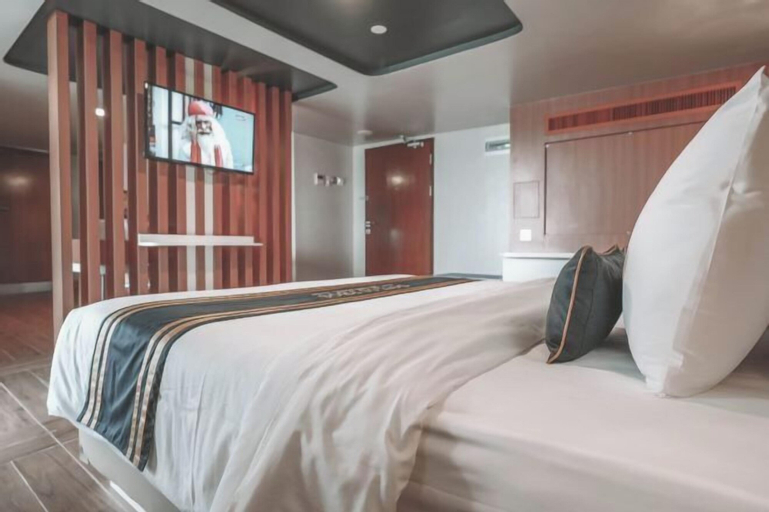 Bedroom 18