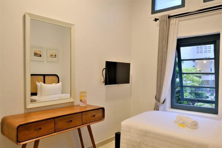 Bedroom 8