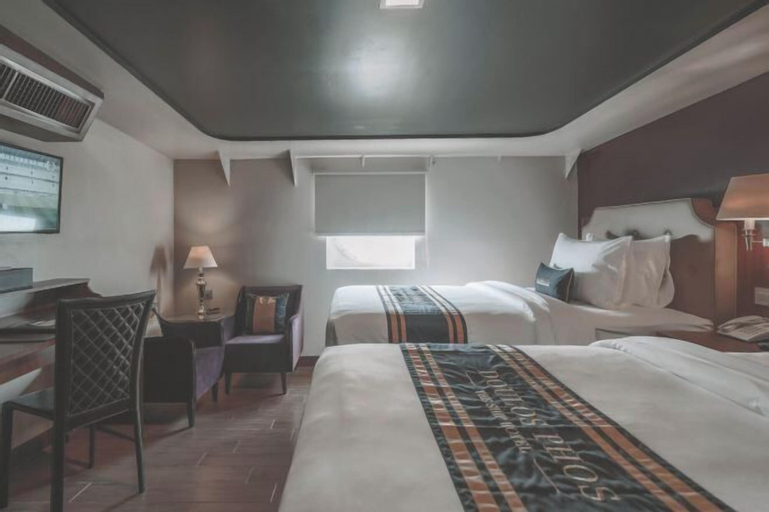 Bedroom 8