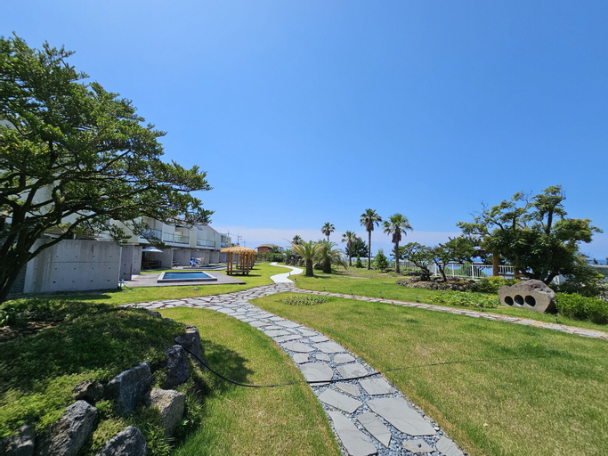 Exterior & Views 2, Jeju Badayeon Villa, Seogwipo