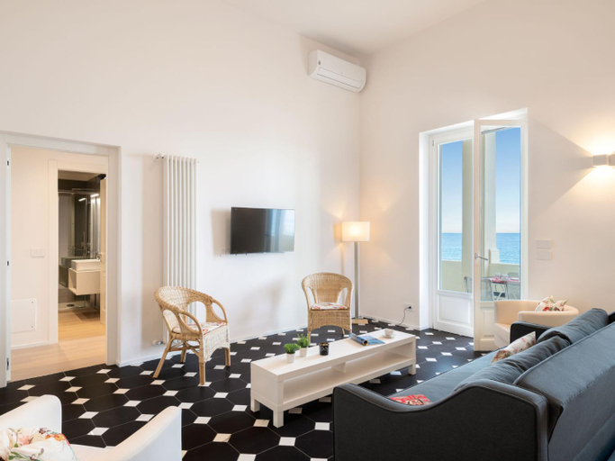 Others 5, Apartment Terrazza sul Molo by Interhome, Savona