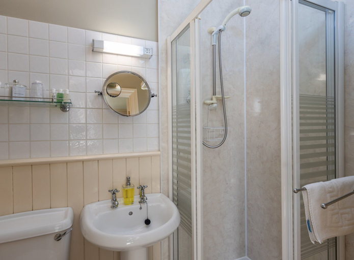 Bathroom 5, Burnside B&B, Cumbria