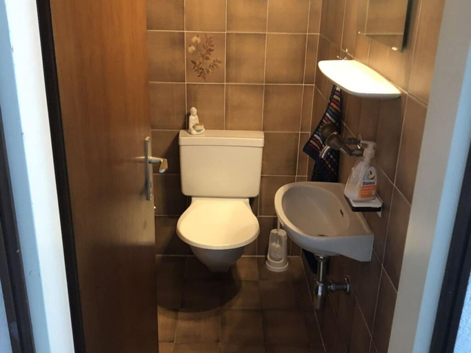 Bathroom 5, Holiday Apartment Casa Chimp 1, Locarno