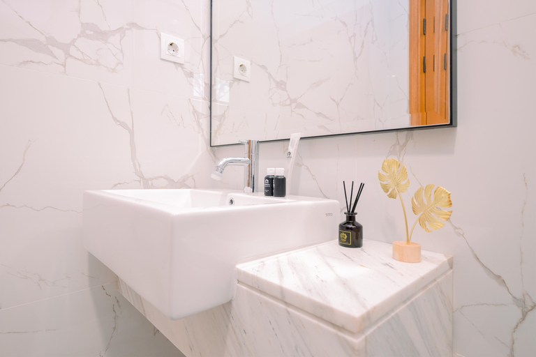 Bathroom 7