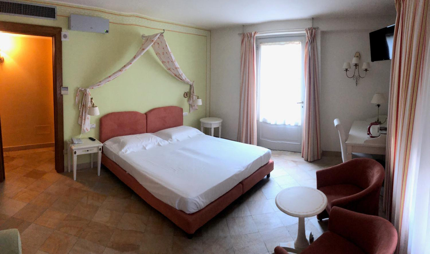 Bedroom 3, Poggio Radicati Hotel De Charme, Cuneo