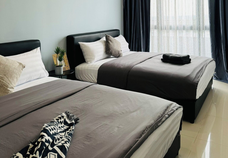 Bedroom 2, BKASTAYCATION KOTA WARISAN KLIA SEPANG FREE WIFI FREE NETFLIX, Sepang