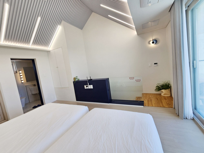 Bedroom 22