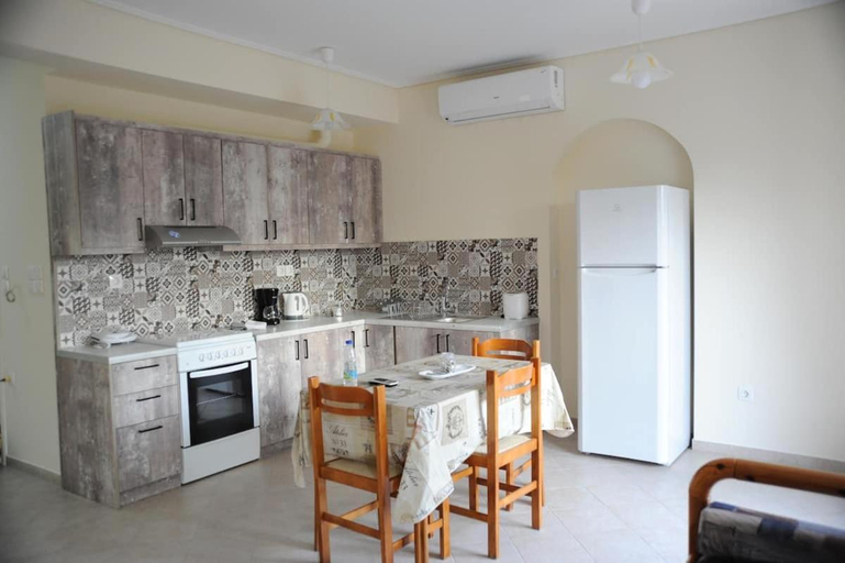 Kitchen, SAN FLORAN, Peloponnese