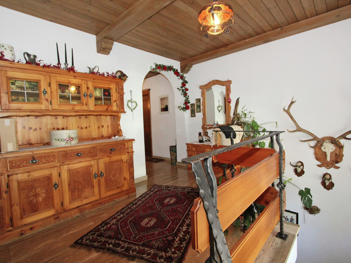 Others 2, Spacious Apartment in Ramsau im Zillertal near Ski Area, Schwaz