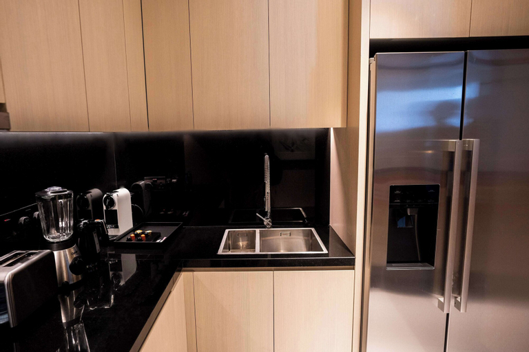 Dining Room 11