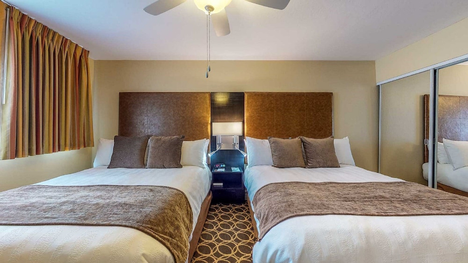 Bedroom 3, Marin Suites Hotel, Marin