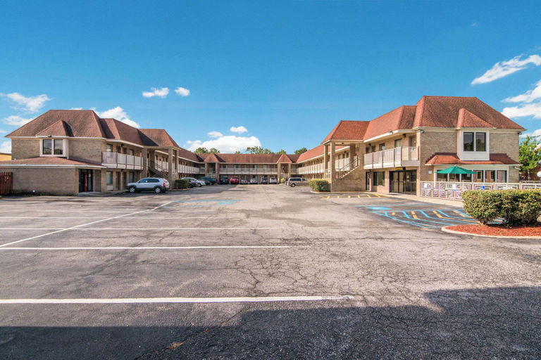 Exterior & Views 2, Quality Inn Little Creek, Virginia Beach