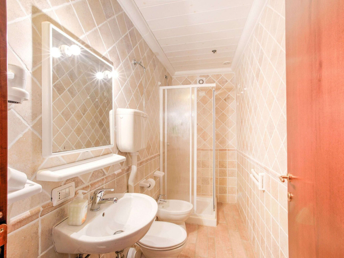 Bathroom, Belvilla by OYO Appartamento lo Scoiattolo, Perugia