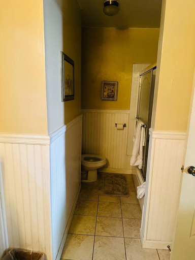 Bathroom 4, Gunn House Hotel, Tuolumne