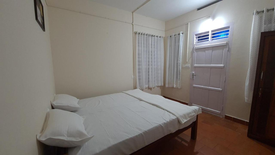 Bedroom 1, Philosopher's Stone, Thiruvananthapuram