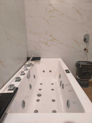 Bathroom 3, Hotel Kamla Heritage - Shivpuri, Shivpuri