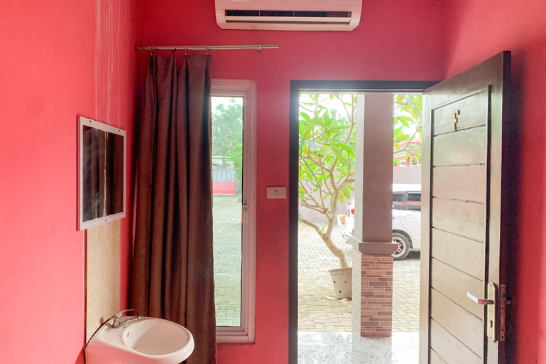 Bathroom 6