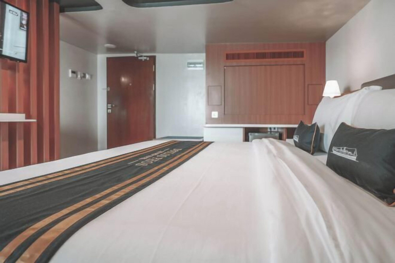 Bedroom 7