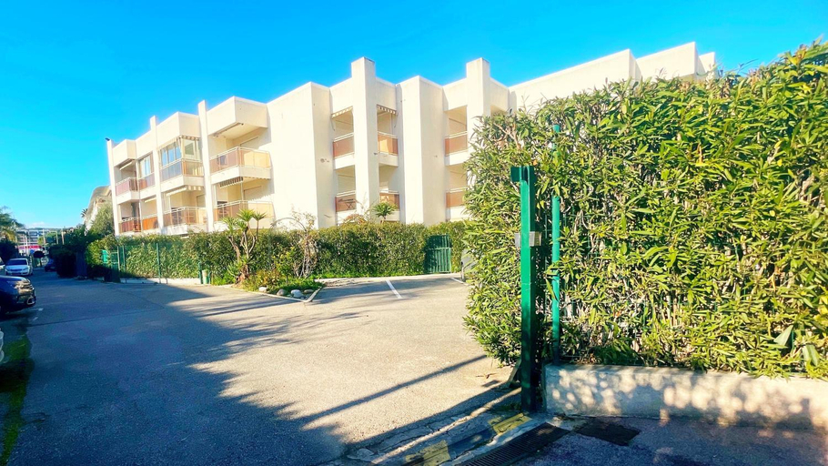 Exterior view, Le Magali, Alpes-Maritimes