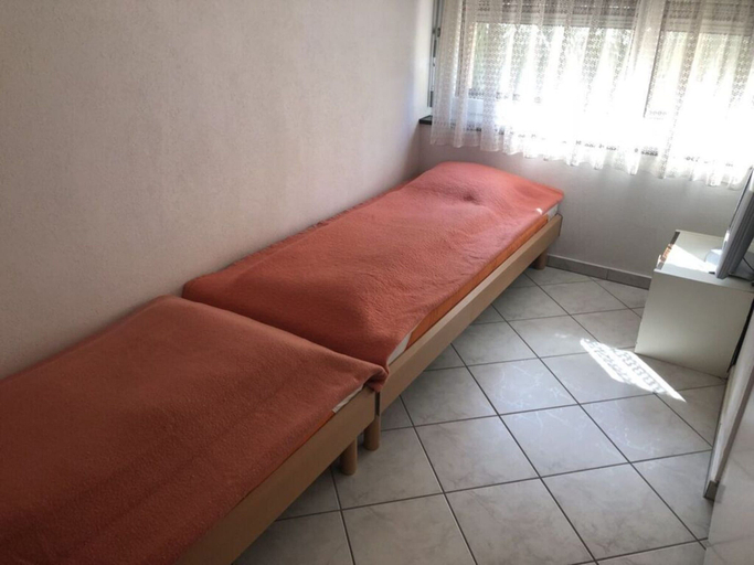 Room 4, Holiday Apartment Casa Chimp 1, Locarno