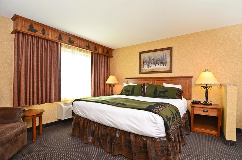 Bedroom 2, Best Western Plus Kelly Inn & Suites, Cass