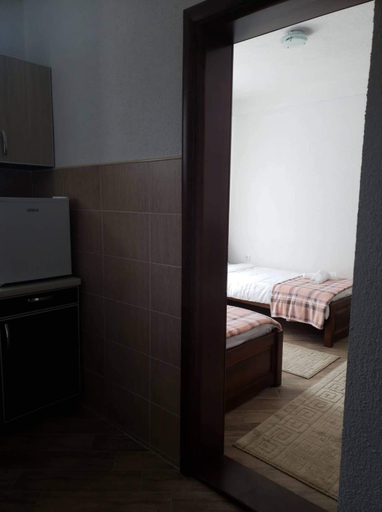 Others 2, Apartmani Ambiente