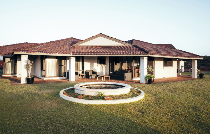 Exterior & Views 2, Kalbarri Red Bluff Tourist Park, Northampton