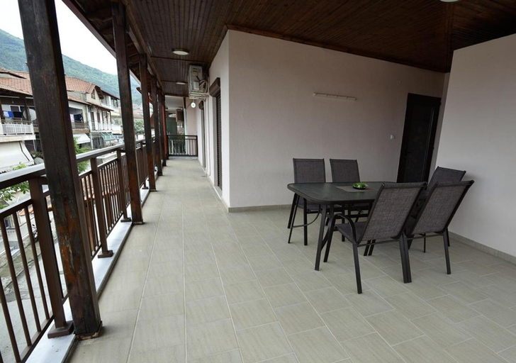Others 5, Villa Vayia, Central Macedonia