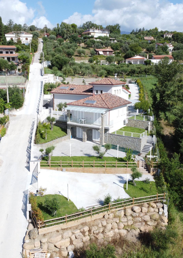 Others 4, Tenuta Del Duca, Salerno