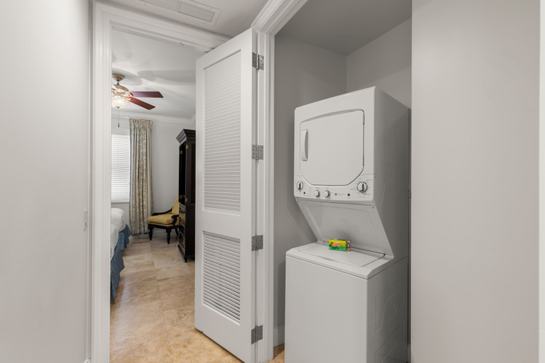 Bathroom 5, Beachside Resort & Residences, Monroe