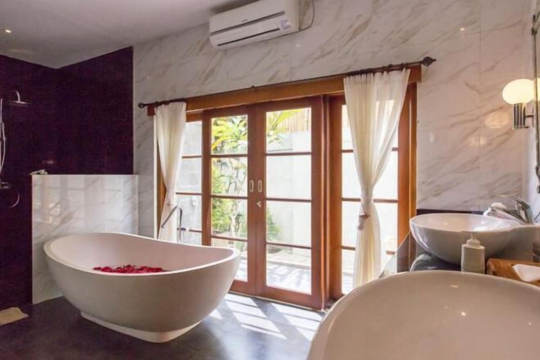 Bathroom 9