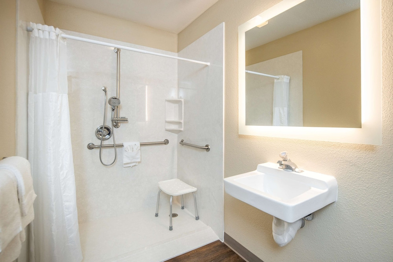 Bathroom 4, Surestay By Best Western Fairfield Napa Valley, Solano