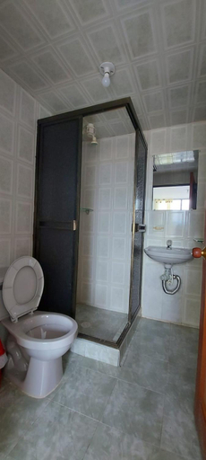 Bathroom 3, hotel S & C, Sogamoso