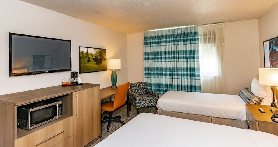 Bedroom 4, Bridgewater Hotel Trademark Collection By Wyndham, Fairbanks North Star