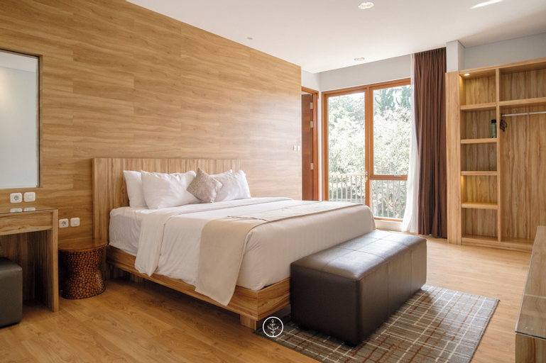 Bedroom 30