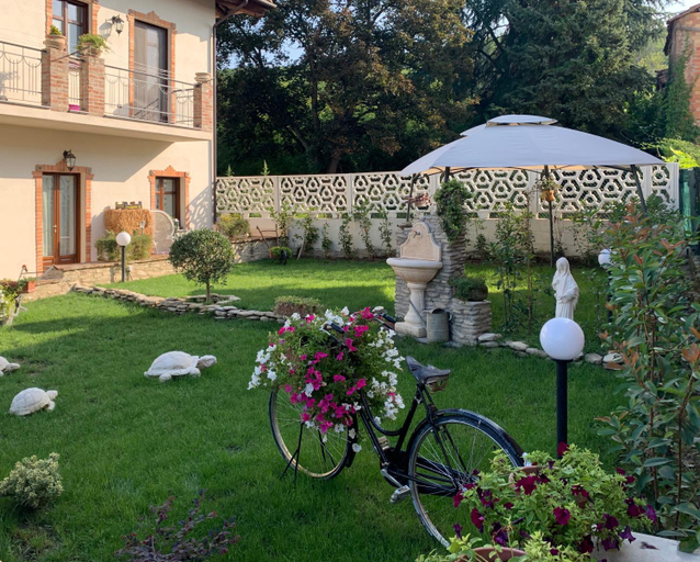 Others 2, Ca Reginella B&B, Cuneo