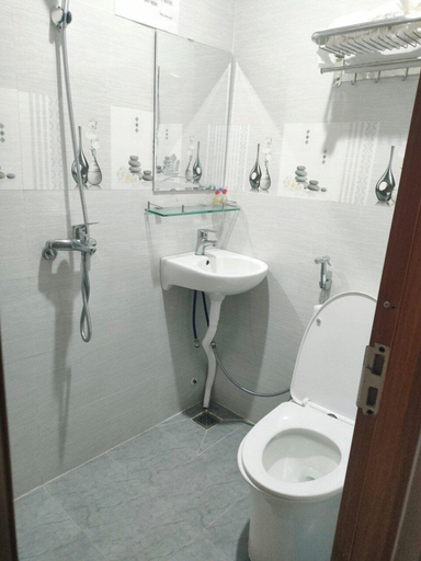 Bathroom, Kim Anh Hotel DN by Bay Luxury, Da Nang