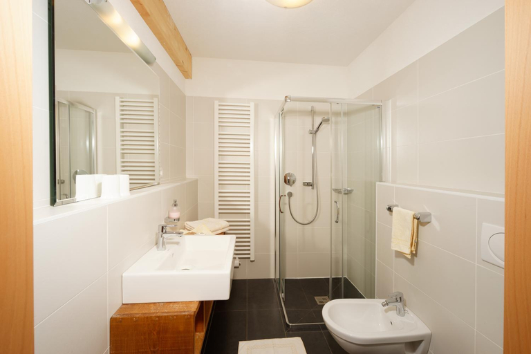 Bathroom 3, Hotel/ App. Garber, Bolzano