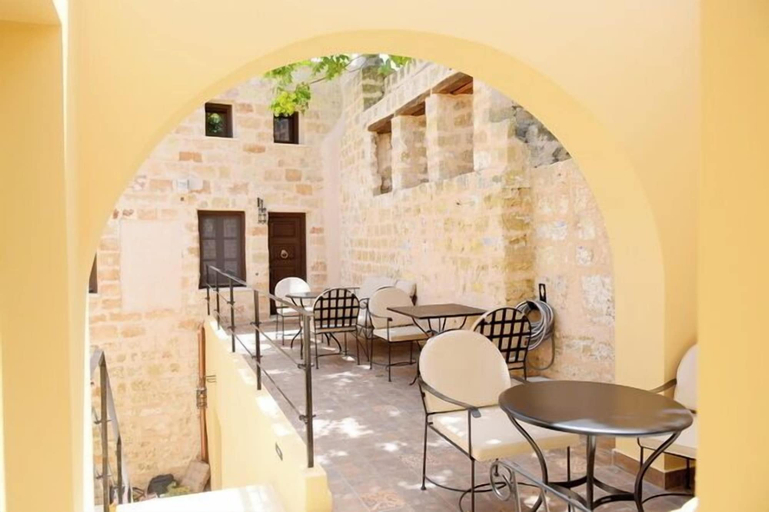 Food & Drinks 5, Elaia-Fos, South Aegean