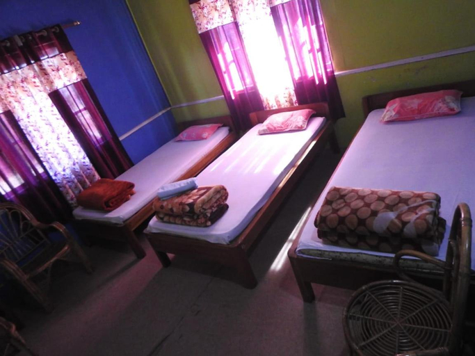 Bedroom 2, Latpanchor Homestay, Darjiling