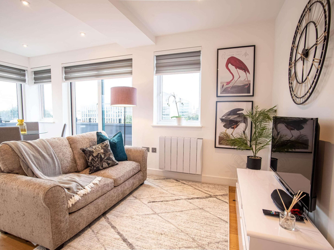 Living area 5, Two-bedroom Near Windsor Resort by Belvilla, Slough