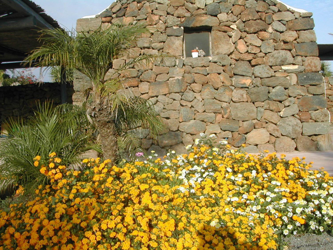 Others 4, Residenza delle Palme, Trapani