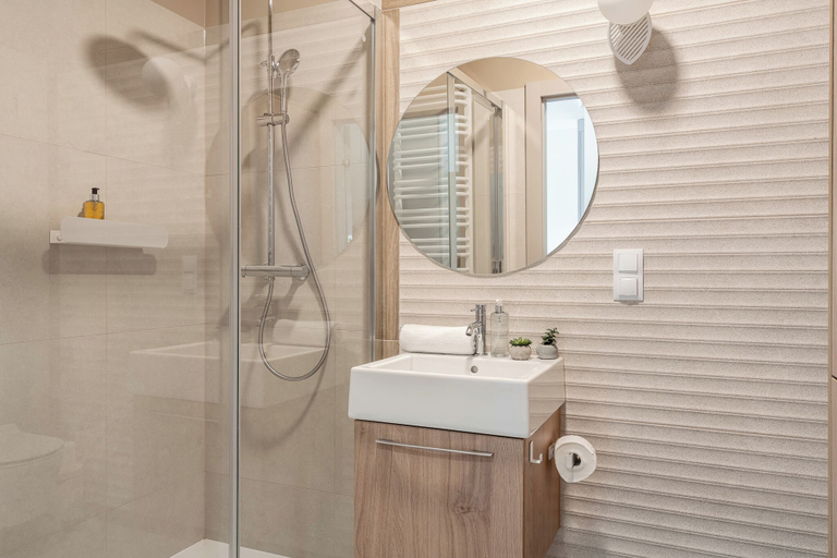 Bathroom 3, RentPlanet Kępa Mieszczańska, Środa Śląska