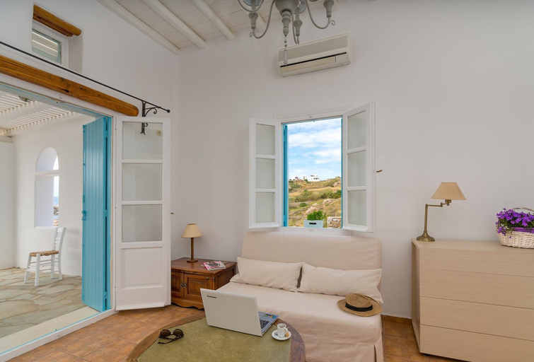 Bedroom 2, Ornos Blue, South Aegean