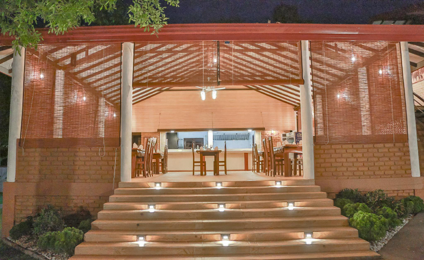 Food & Drinks 5, Tepraas Sigiriya, Dambulla
