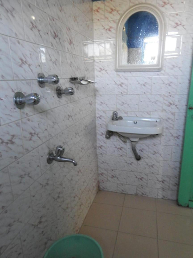 Bathroom 3, Latpanchor Homestay, Darjiling