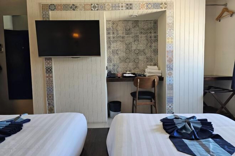 Bedroom 13