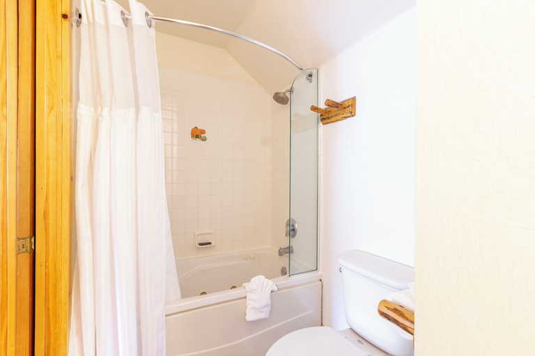 Bathroom 5, Red Wolf Lodge at Olympic Valley, Placer