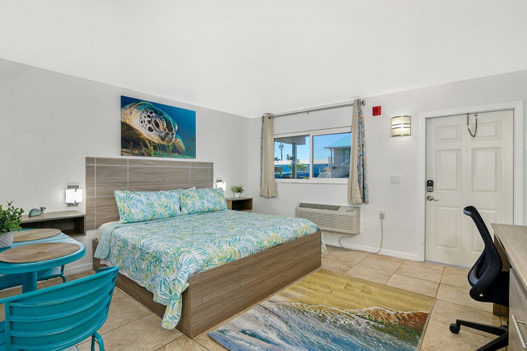 Bedroom 2, Latitude 26 Waterfront Resort & Marina, Lee