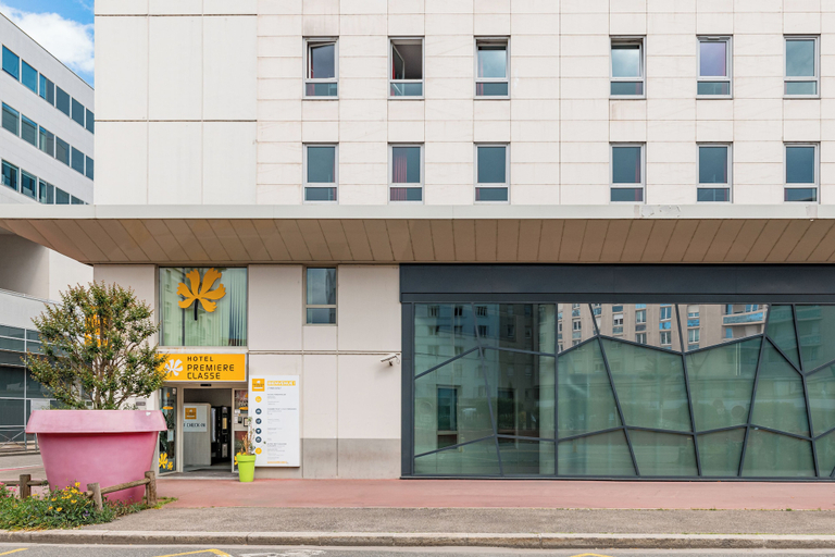 Exterior & Views 2, Premiere Classe Lyon Centre - Gare Part Dieu, Rhône
